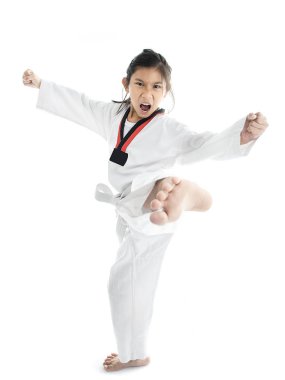 Arka plan ile Asya taekwondo kız.