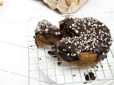 Masada ev yapımı çikolatalı pasta..