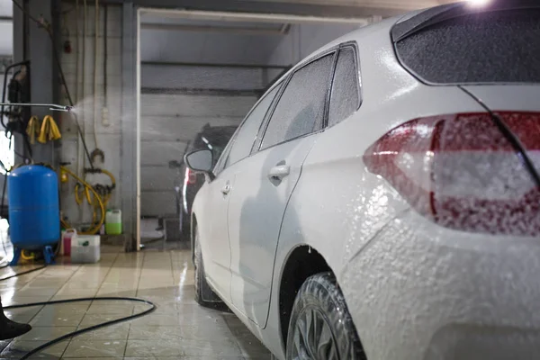 Coche Está Lavado Mano Lavadora Lava Coche Del Aparato Alta — Foto de Stock