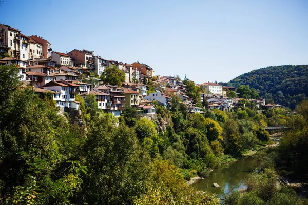 Vista Fortaleza Tsarevets Para Cidade Veliko Tarnovo Telhados Azulejos Castanhos — Fotografia de Stock