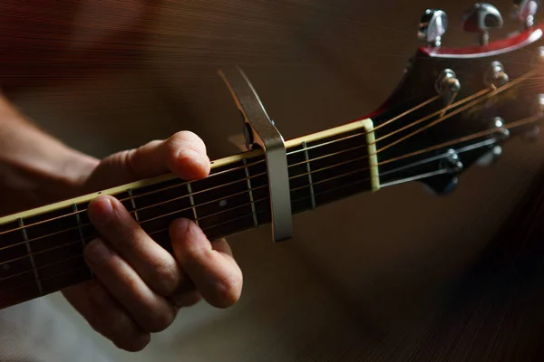 Fingers Man Hand Neck Guitar Clamp Strings Close Guitar Playing — Stock Photo, Image