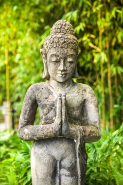 Dua eden Budist Heykeli Meditasyon ve Rahatlama Tapınağı Bahçesi Dekorasyonu