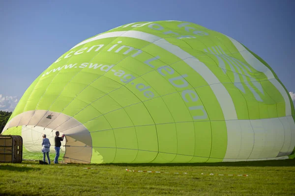 Wershofen Alemanha Setembro 2017 Preparação Balão Quente Verde Para Voo — Fotografia de Stock