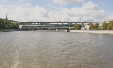 Moskova Nehri ve Luzhnetski tekneden Moscow.View
