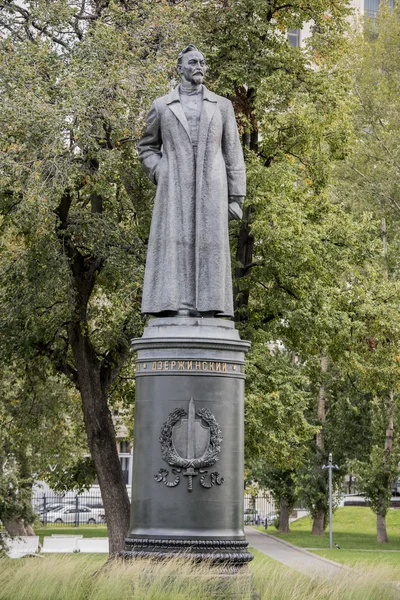 "Felix Dzerzhinsky" a parkban Muzeon, bronz szobor — Stock Fotó