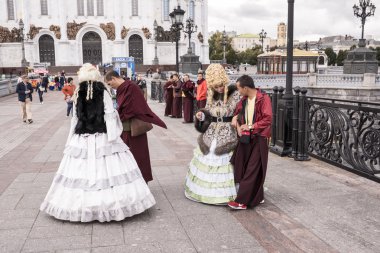  Roma kadınlar eski elbiseler Tibet rahipleri t dalga