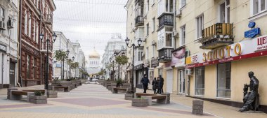  Katedral Lane. Onun için gidiş yayalar vardır