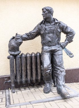 Katedral Lane. Sıhhi tesisat, heykeltıraş Mikhail Ushakov heykel