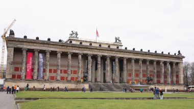 Eski Müze - Sanat Müzesi. 1845'e kadar Kraliyet'i aradı.