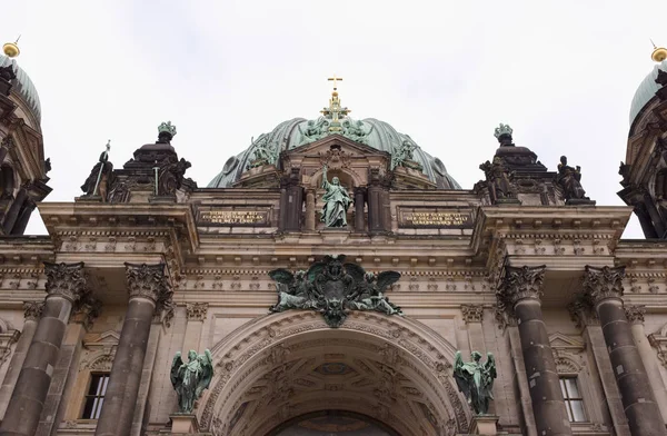 Berliner Dom - největší protestantské církve v Německu — Stock fotografie