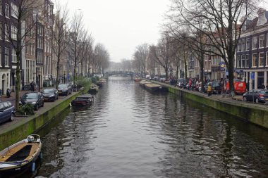  Vatandaşlar kanal yürüyüş ve araç taşıma