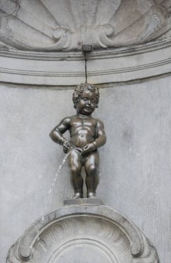  Manneken Pis - Oak Sokağı'nın kesiştiği yer ve 