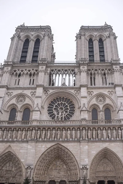 Catedral de Notre Dame en un día de invierno —  Fotos de Stock