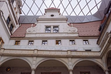  Residenzschloss dünya ünlü hazine odası olduğunu