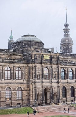 Zwinger palace ve park dört bina kompleksi 