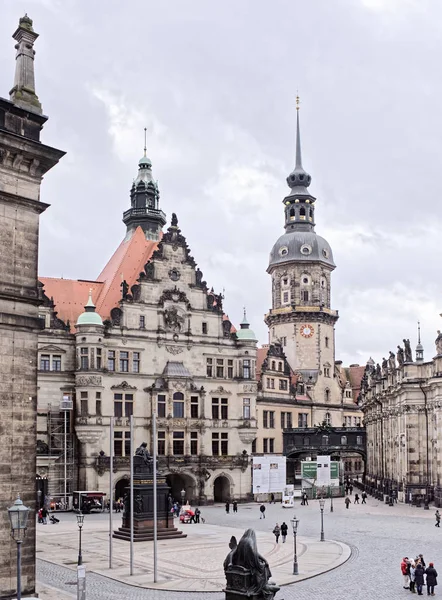 Královská rezidence na divadelní náměstí — Stock fotografie