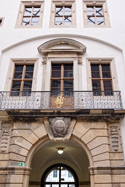 Edificios antiguos de la ciudad — Foto de Stock