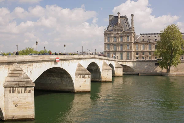 Blick auf die Pont Royal Bridge — Stockfoto