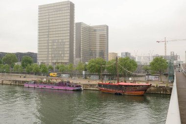  Fransa Ulusal Kütüphanesi Paris'te görünümünü