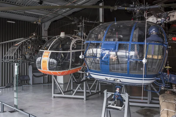 A Múzeum Űrhajózási és a légi közlekedés Le Bourg helikopterek — Stock Fotó