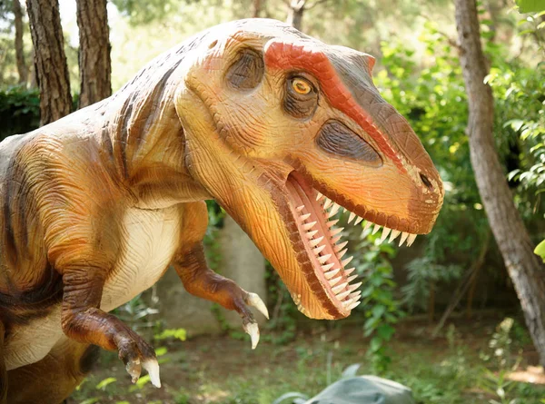 Tyrannosaurus rex-Late Cretaceous /150-65 million years ago. In — Stock Photo, Image