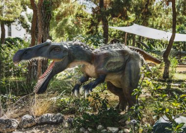   Irritator - Erken Kretase /110 milyon yıl önce. DIN