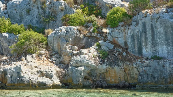 Кекова это остров, который под водой сохраняет руины — стоковое фото