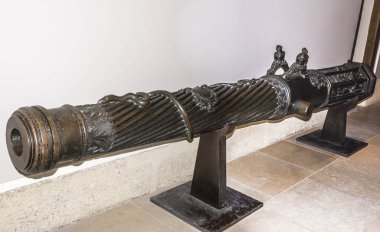  Döküm metal top. Orsay Müzesi