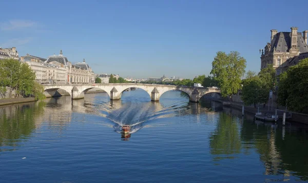 Blick von der Karussellbrücke auf die Brücke von Royal at sunr — Stockfoto