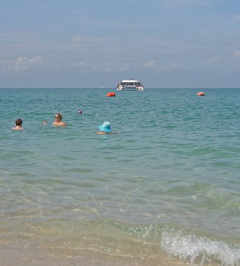  Sai Kaew Beach Sattahip askeri Beach.People güneşlenmek- ve swi