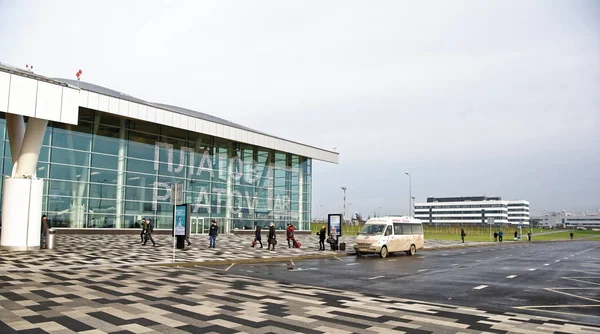 Aéroport de Platov, construit pour la Coupe du Monde de la FIFA en 2018. Le passage — Photo