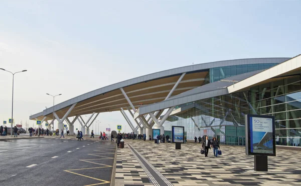 Aeroporto Platov, construído para a Copa do Mundo FIFA 2018. Passageiros — Fotografia de Stock