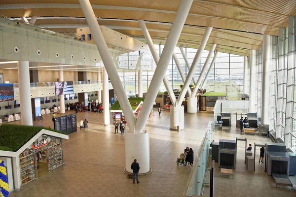 空港、2018 年に Fifa ワールド カップのため建てられました。乗客、 ストック画像
