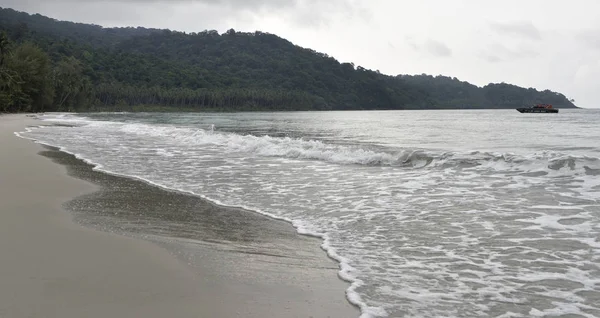 Tekne yelken cennet coconut Island beach oteller 