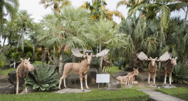 Hayvanlar içinde park Madame Nong Nooch heykelleri