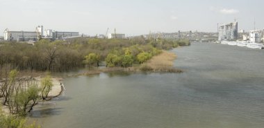   Nisan ayında Don Nehri üzerinde sel