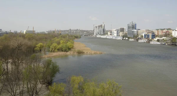 Vloed op de Don rivier in April — Stockfoto