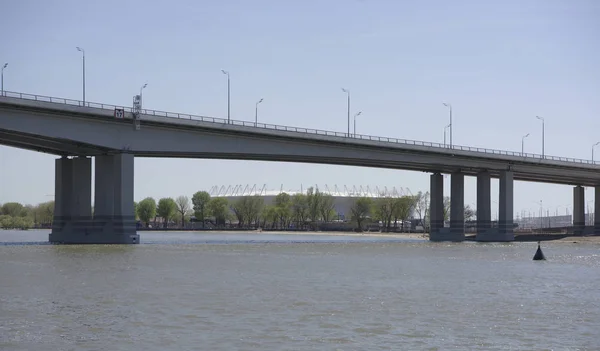 Weergave van het stadion en de brug gebouwd voor het WK van 2018 — Stockfoto