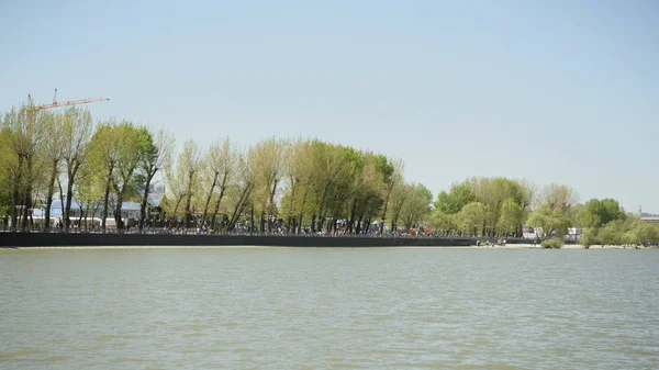 Парку на березі річки Дон, побудований для 2018 ФІФА Wo — стокове фото