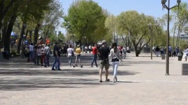   Rostov on Don, Rusya Federasyonu - 02,2018 olabilir: Park Don Nehri üzerinde inşa 2018 FIFA Dünya Cup.Citizens yürüyüş ve dinlenme için