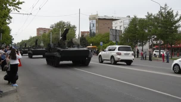 Rostov Don Oroszország 2018 Katonai Felszerelések Tért Felvonulás Polgárok Szívesen — Stock videók