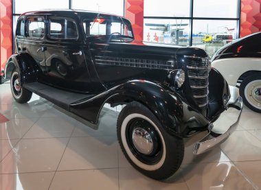  Gaz M-1; Emka Sovyet yolcu otomobili; Gaz fro 'da seri üretim