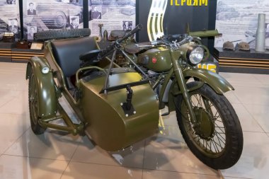  M-72 Sovyet ağır motosikleti. Büyük bir seriden üretildi.