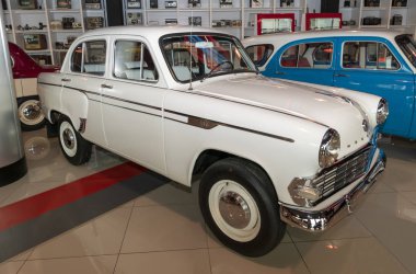   Moskvich-403e - Sovyet ihracatı Mzma F 'de üretilen küçük araba