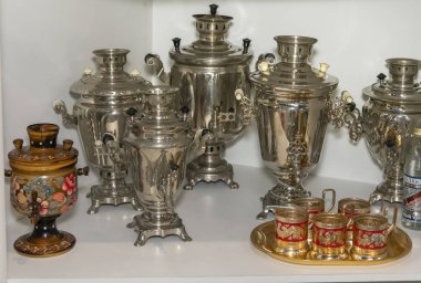  Samaryalar - sıcak su, çay yapmak için, bakır kap, p ile.