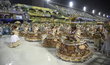 Rio de Janeiro, Brasil-  February 29, 2020: Samba Parade at the 2020 Carnival, Champions Parade, Sambodromo. It's raining