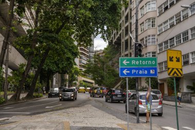  Rio de Janeiro, Brasil- 27 Şubat 2020 Henrique Dodsworth Caddesi. Taşınan ulaşım ve vatandaş