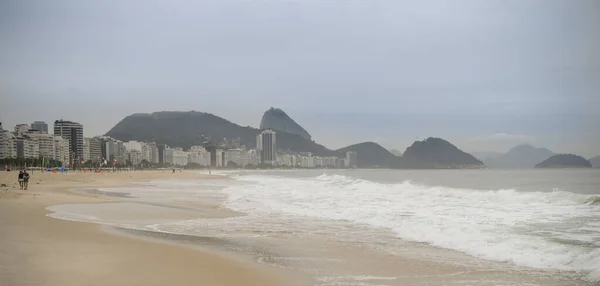 Ocean Surfować Plaży Copacabana Rio Janeiro Luty 2020 — Zdjęcie stockowe