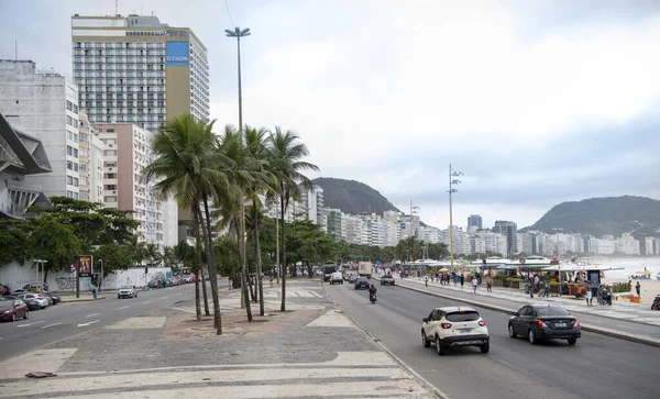 Rio Janeiro Brasil Března 2020 Avenida Atlantica Lidé Jít Outdoorové — Stock fotografie