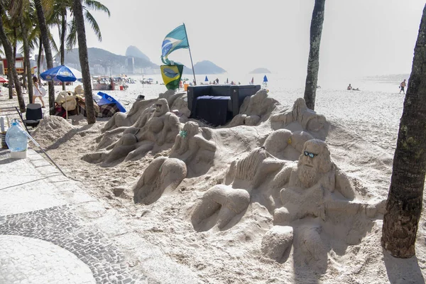 Rio Janeiro Brasil Marzo 2020 Esculturas Arena Playa Copacabana Gente — Foto de Stock